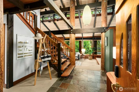 $1,275,000 | 7351 216th Avenue Northeast, Redmond, WA 98053
