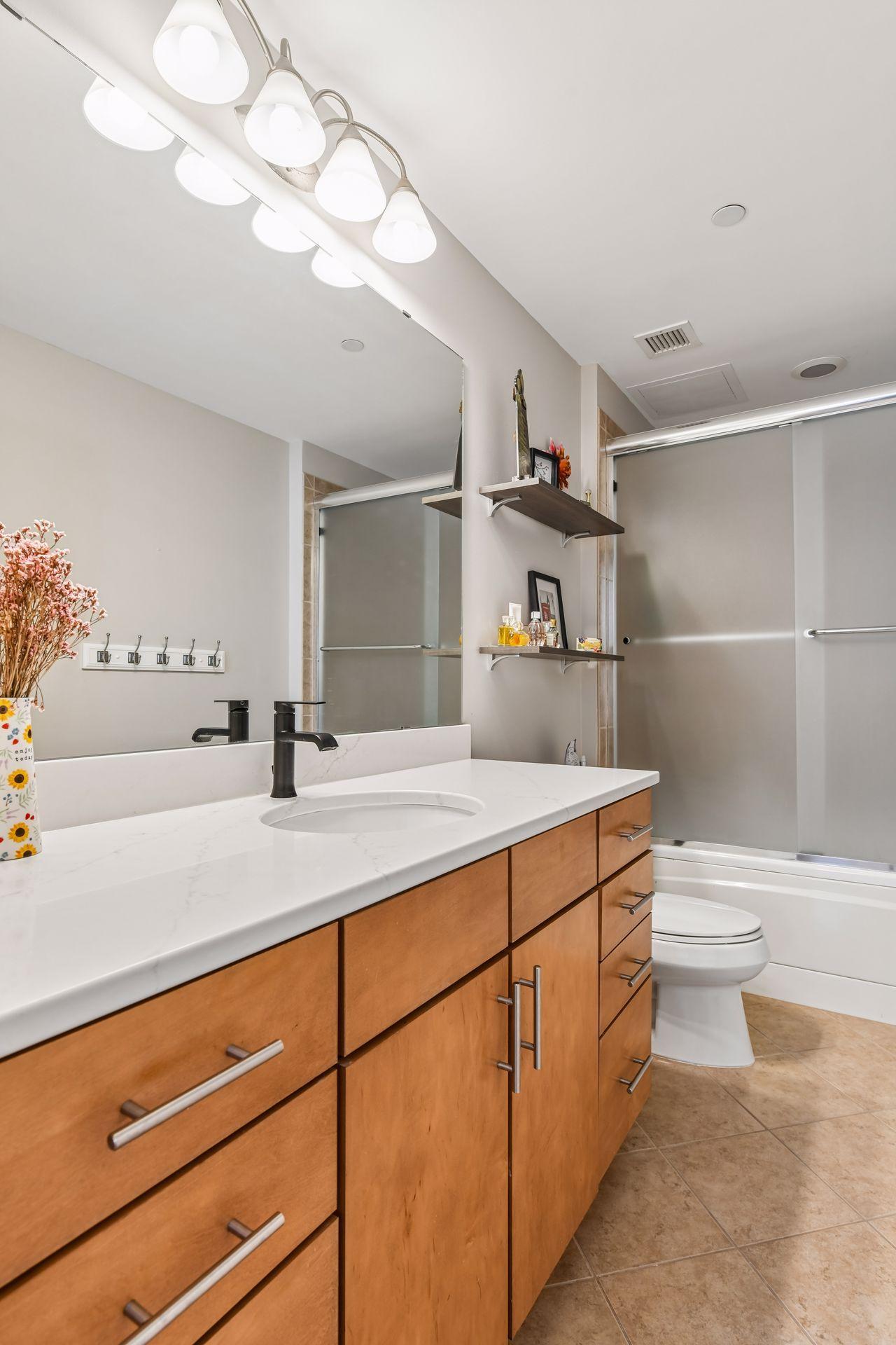 100 3rd Avenue South, Unit 606 Minneapolis, MN 55401 - Photo 18 of 49