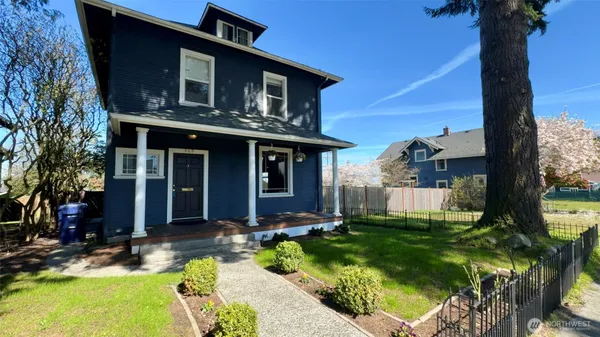 $529,000 | 409 South 34th Street, Tacoma, WA 98418