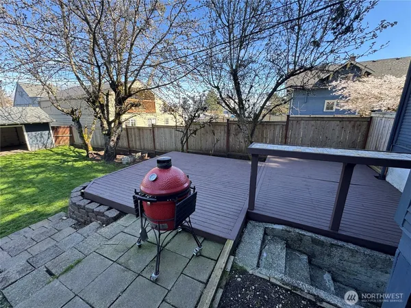 $529,000 | 409 South 34th Street, Tacoma, WA 98418