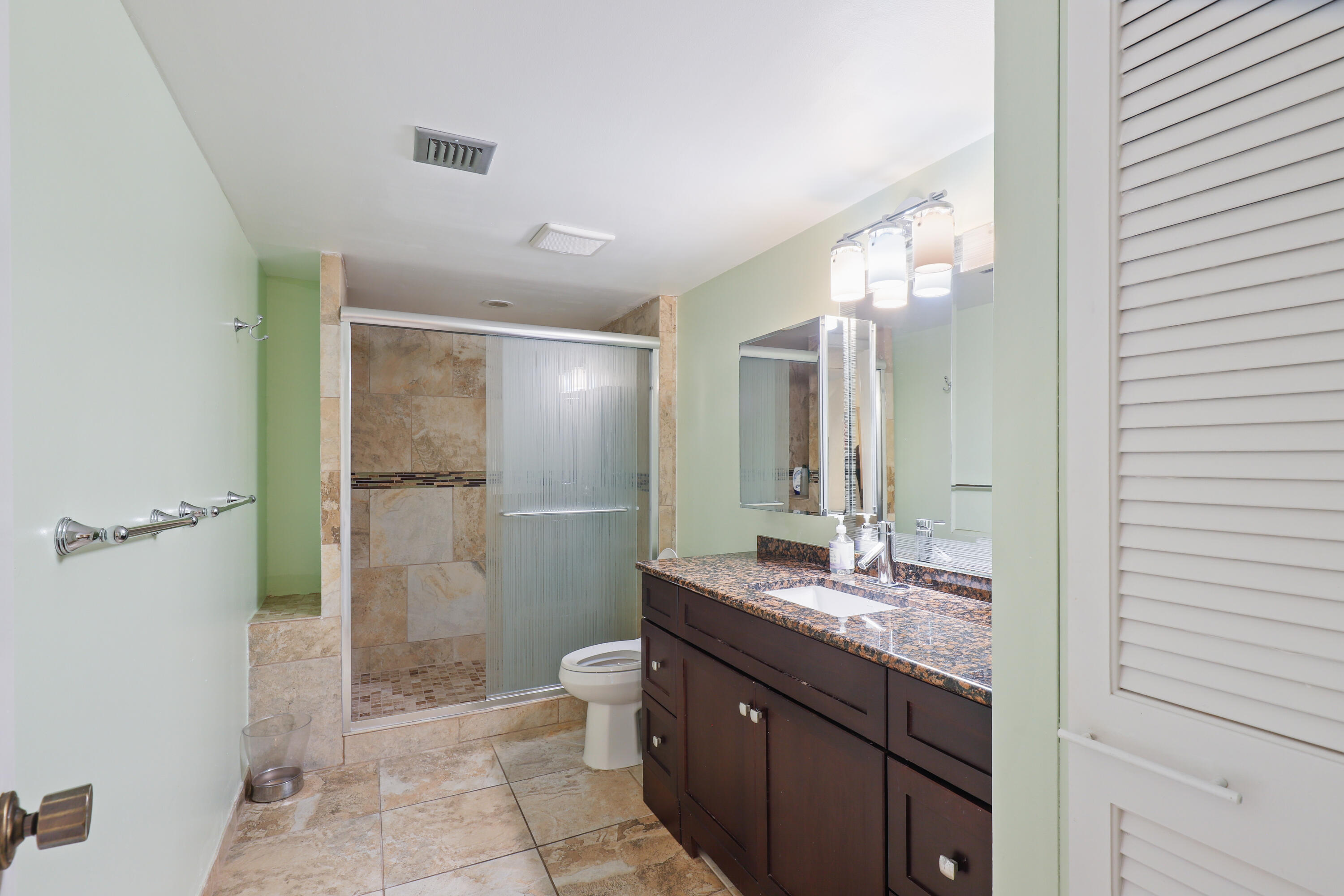 6000 Northwest 2nd Avenue, Unit 339 Boca Raton, FL 33487 - Photo 11 of 14 shoootin-photo-11