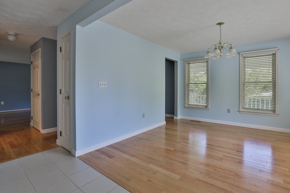 103 Lund Road Nashua, NH 03060 - Photo 9 of 22