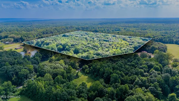 $249,900 | 266 Highway 310, Waterford, MS 38685