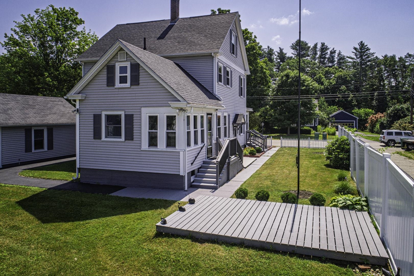 20 Dewey Street Rochester, NH 03867 - Photo 4 of 41