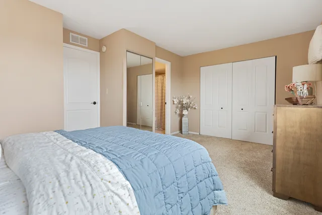 $189,000 | 9860 West 153rd Street, Unit 312, Orland Park, IL 60462