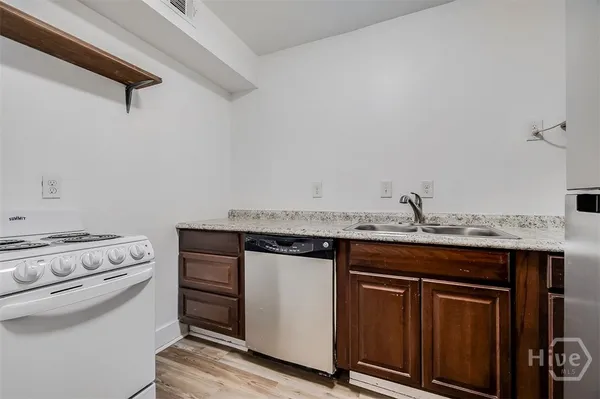 $1,600 | 512 East Liberty, Savannah, GA 31401