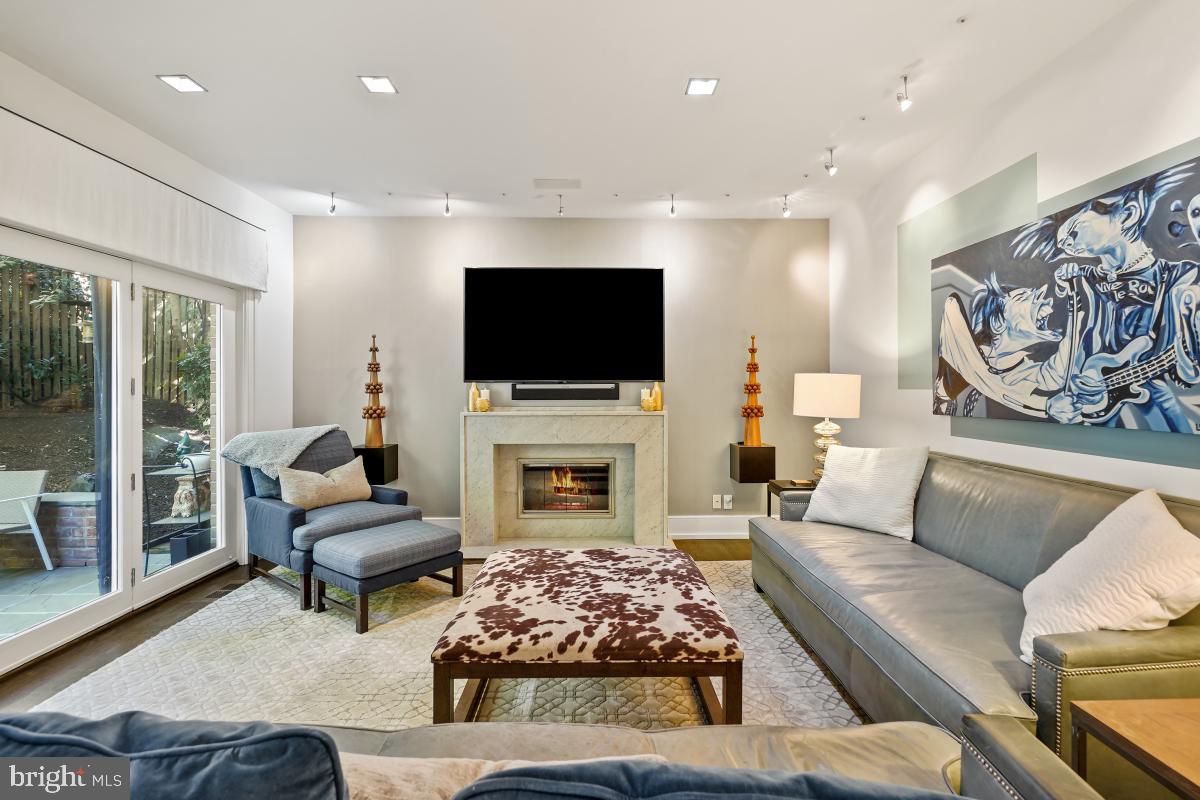 4620 Foxhall Crescent Northwest Washington, DC 20007 - Photo 15 of 45