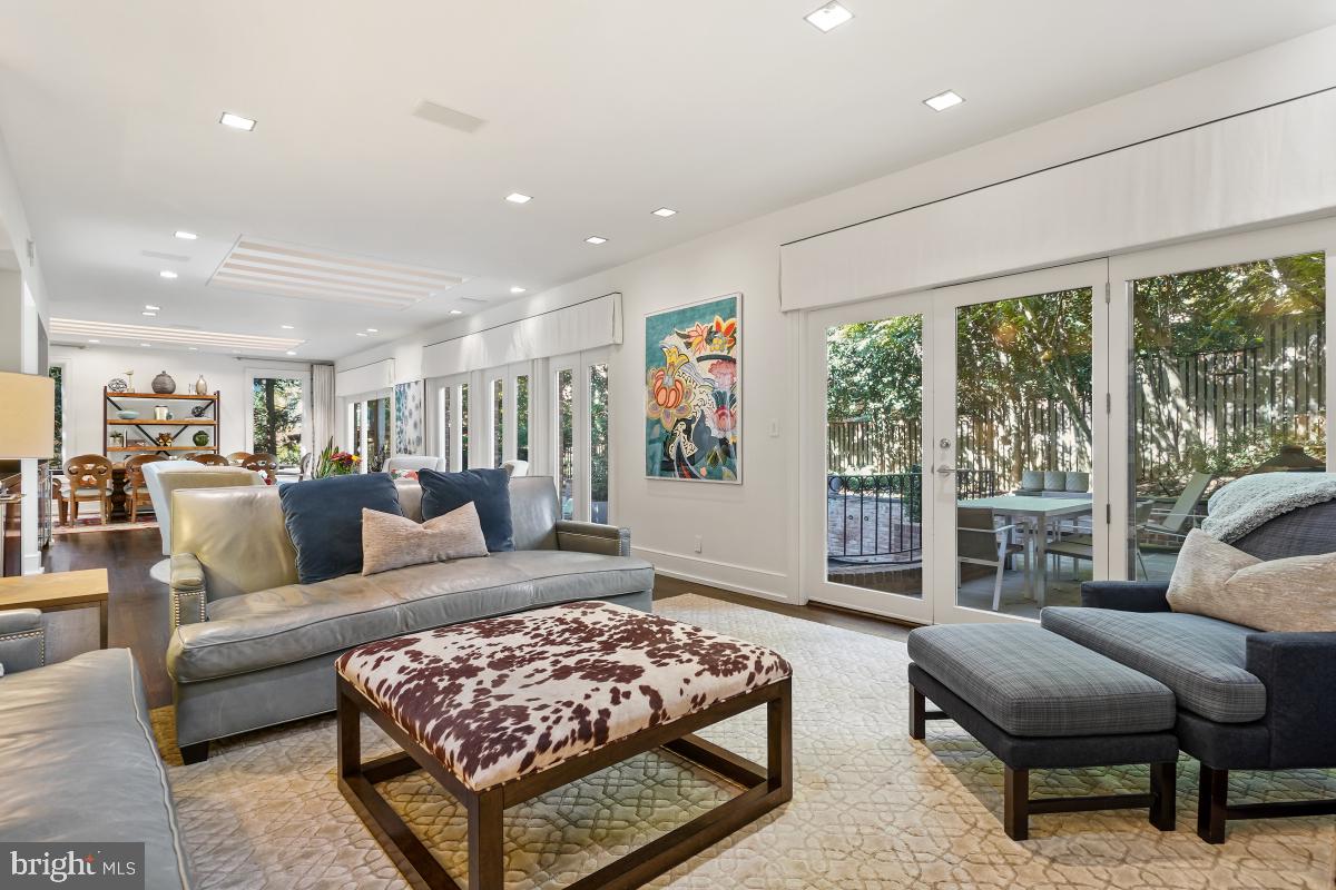 4620 Foxhall Crescent Northwest Washington, DC 20007 - Photo 16 of 45