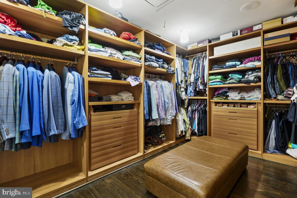 4620 Foxhall Crescent Northwest Washington, DC 20007 - Photo 20 of 45