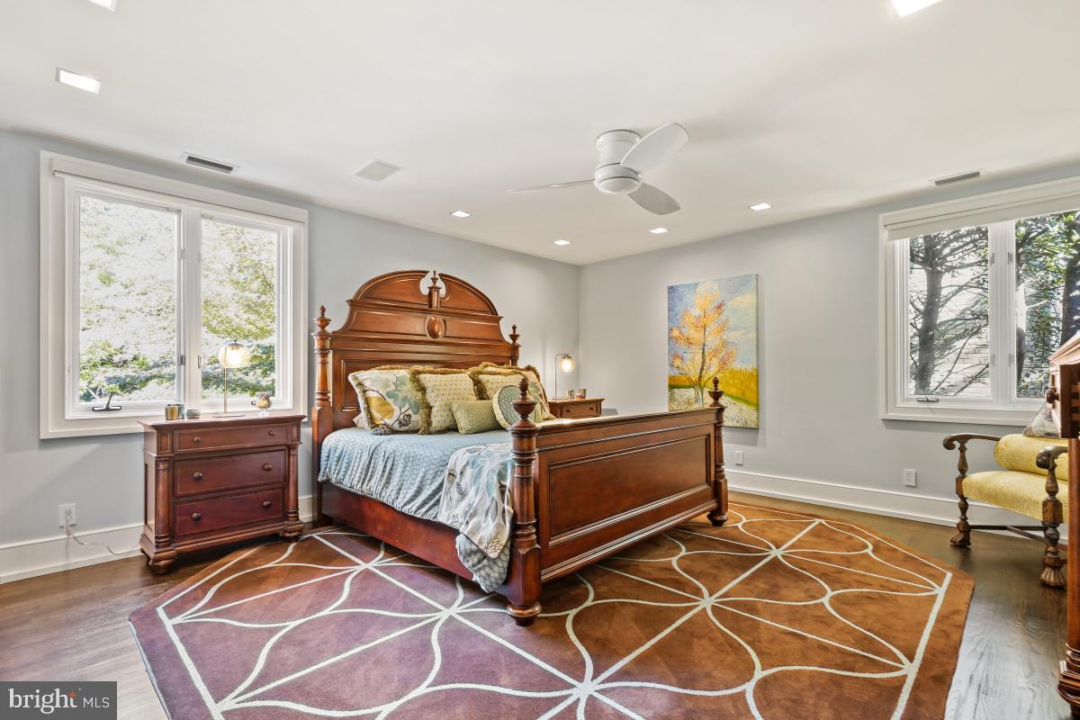 4620 Foxhall Crescent Northwest Washington, DC 20007 - Photo 23 of 45