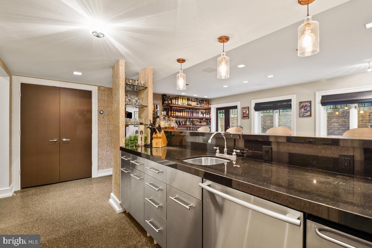 4620 Foxhall Crescent Northwest Washington, DC 20007 - Photo 39 of 45