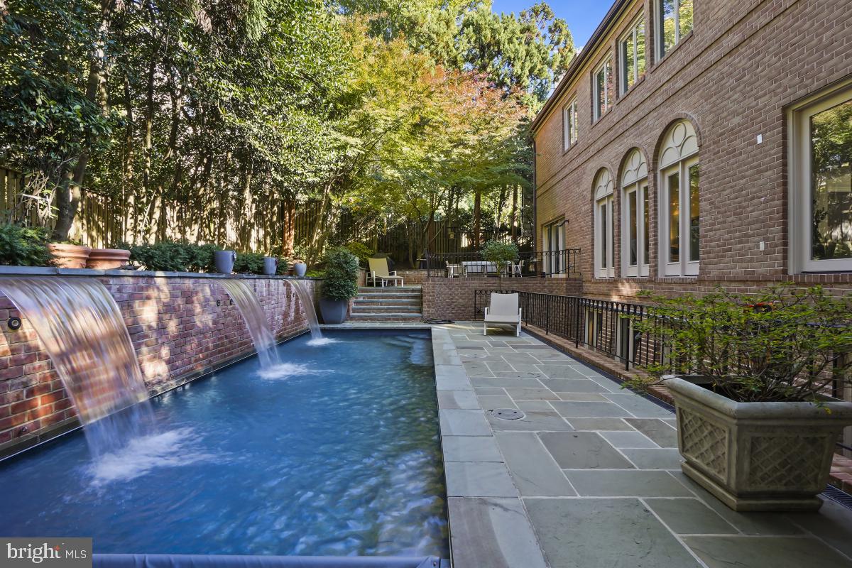 4620 Foxhall Crescent Northwest Washington, DC 20007 - Photo 45 of 45