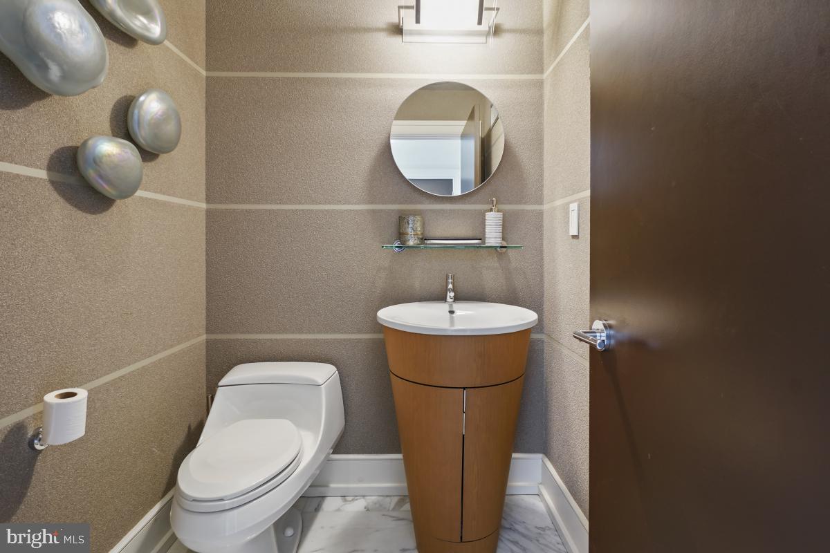 4620 Foxhall Crescent Northwest Washington, DC 20007 - Photo 6 of 45