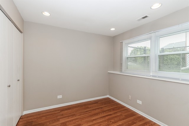 600 Thompson Boulevard Buffalo Grove, IL 60089 - Photo 21 of 25