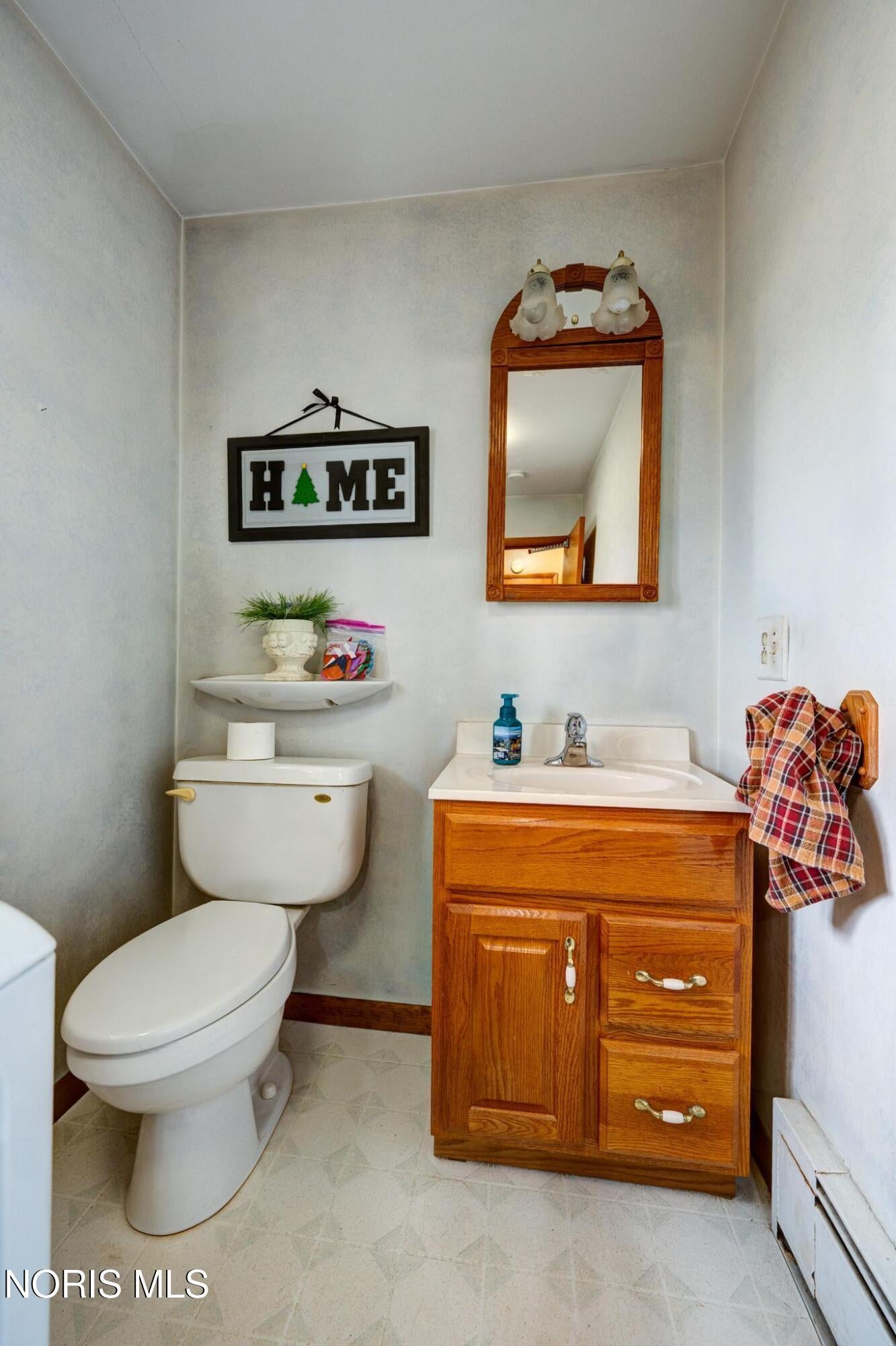 30236 Lemoyne Road Walbridge, OH 43465 - Photo 32 of 45 HALF BATH