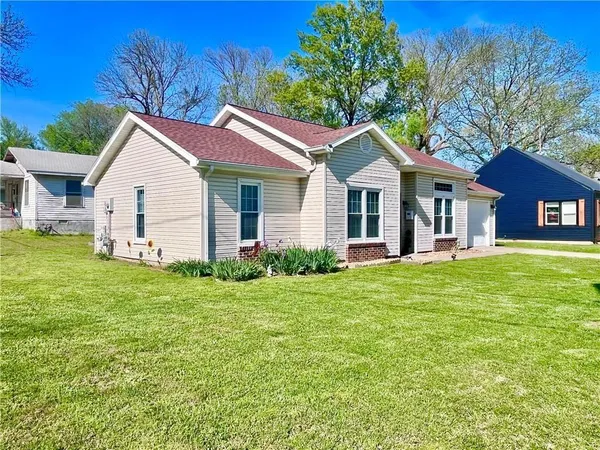 $150,000 | 428 West Sycamore Street, Nevada, MO 64772