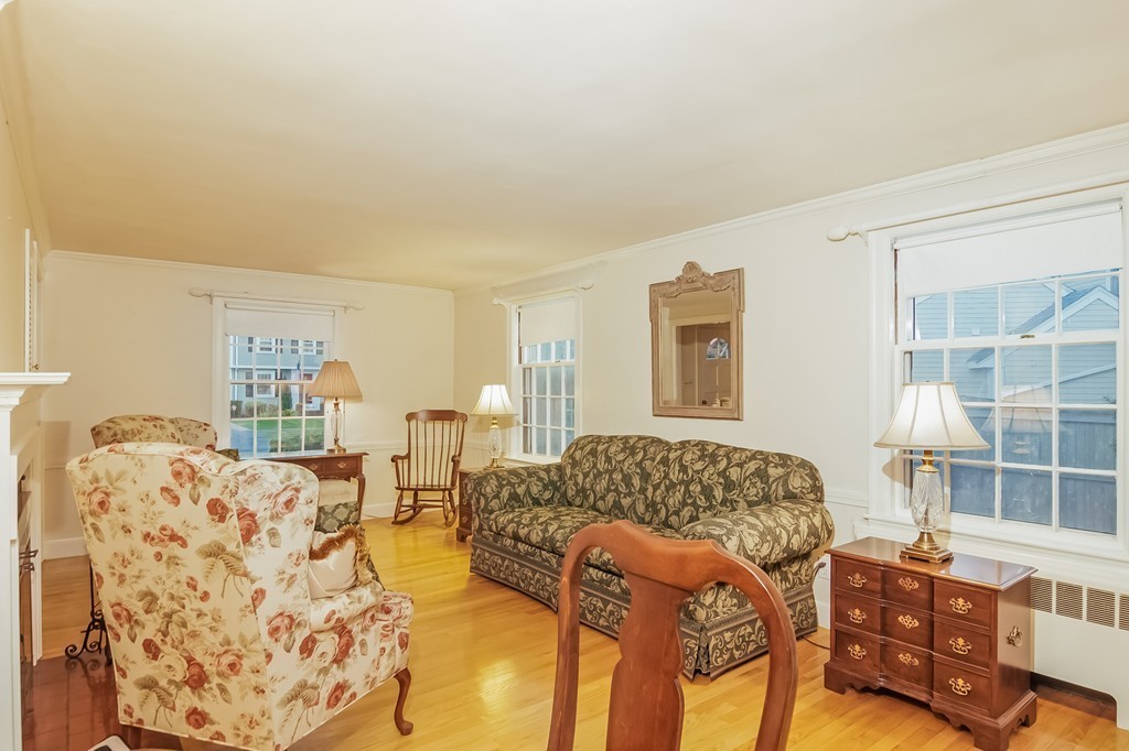 46 Whittier Road Needham, MA 02492 - Photo 4 of 29 Gallery Image 4