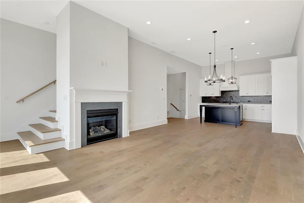 190 Rolison Way Fayetteville, GA 30214 - Photo 3 of 46