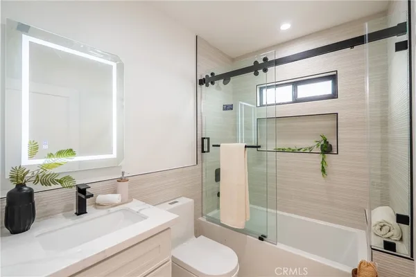 $1,649,000 | 1719 Landis Street, Burbank, CA 91504
