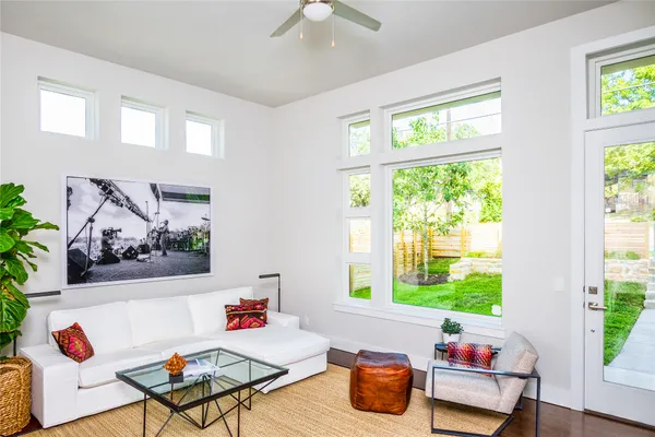 $4,400 | 2716 South 5th Street, Unit A, Austin, TX 78704
