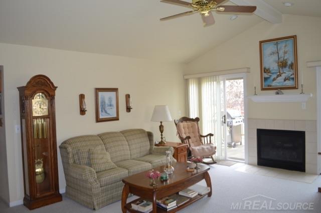 16793 Country Ridge Lane, Unit 98 Macomb, MI 48044 - Photo 8 of 18 31252385-7.JPG