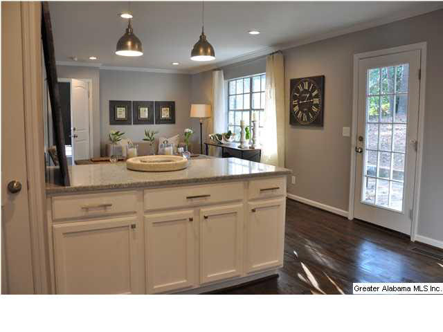 1612 Saulter Road Birmingham, AL 35209 - Photo 7 of 19