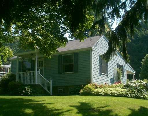 5621 Grubbs Road Gibsonia, PA 15044 - Photo 1 of 8 Exterior Front.