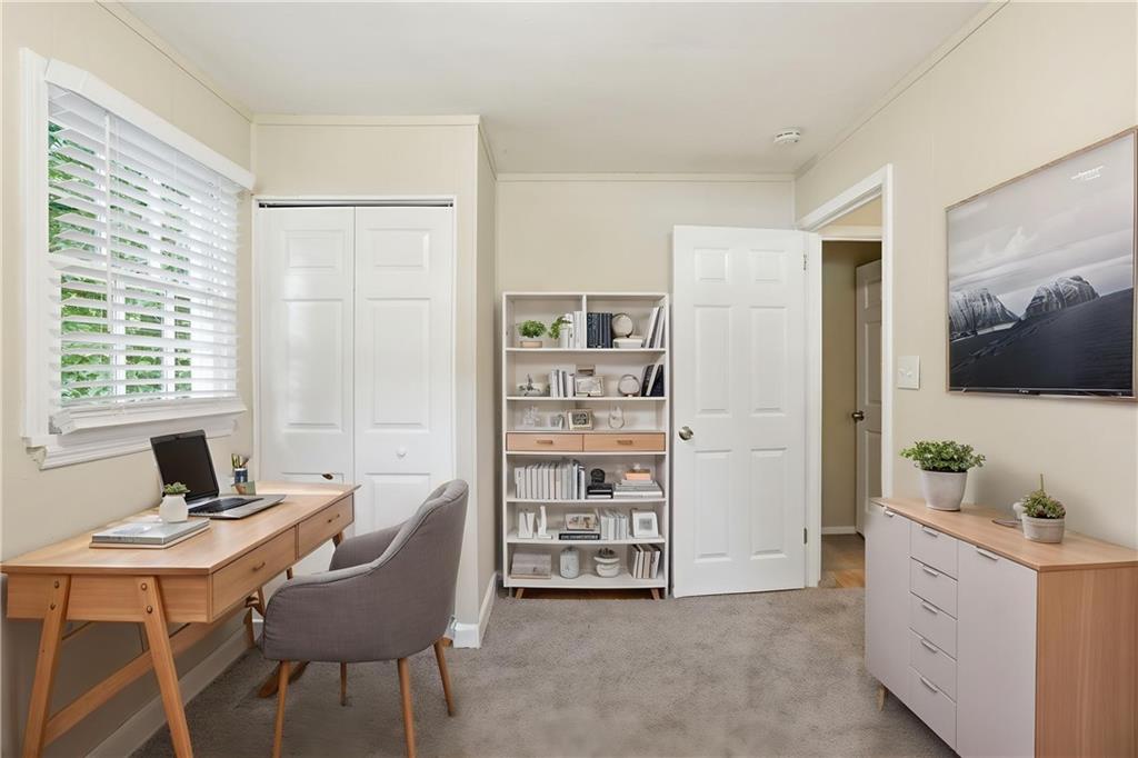 757 Alfred Road Northwest Atlanta, GA 30331 - Photo 5 of 30