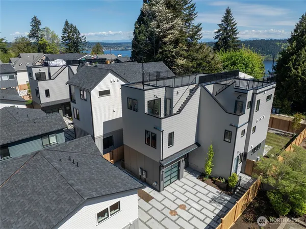 $999,950 | 13540 39th Avenue Northeast, Unit B, Seattle, WA 98125