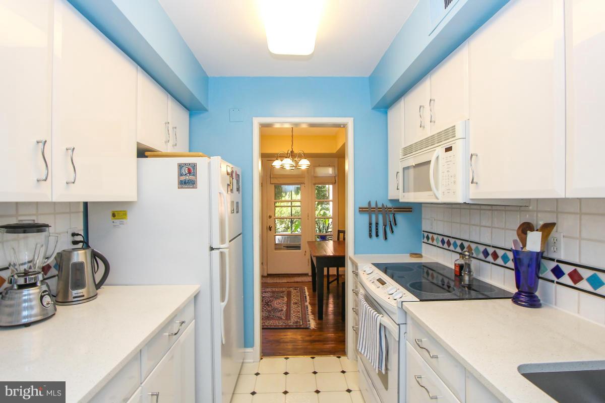 8636 Geren Road, Unit 141 Silver Spring, MD 20901 - Photo 11 of 26 Kitchen