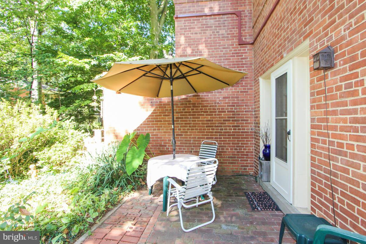 8636 Geren Road, Unit 141 Silver Spring, MD 20901 - Photo 24 of 26 patio
