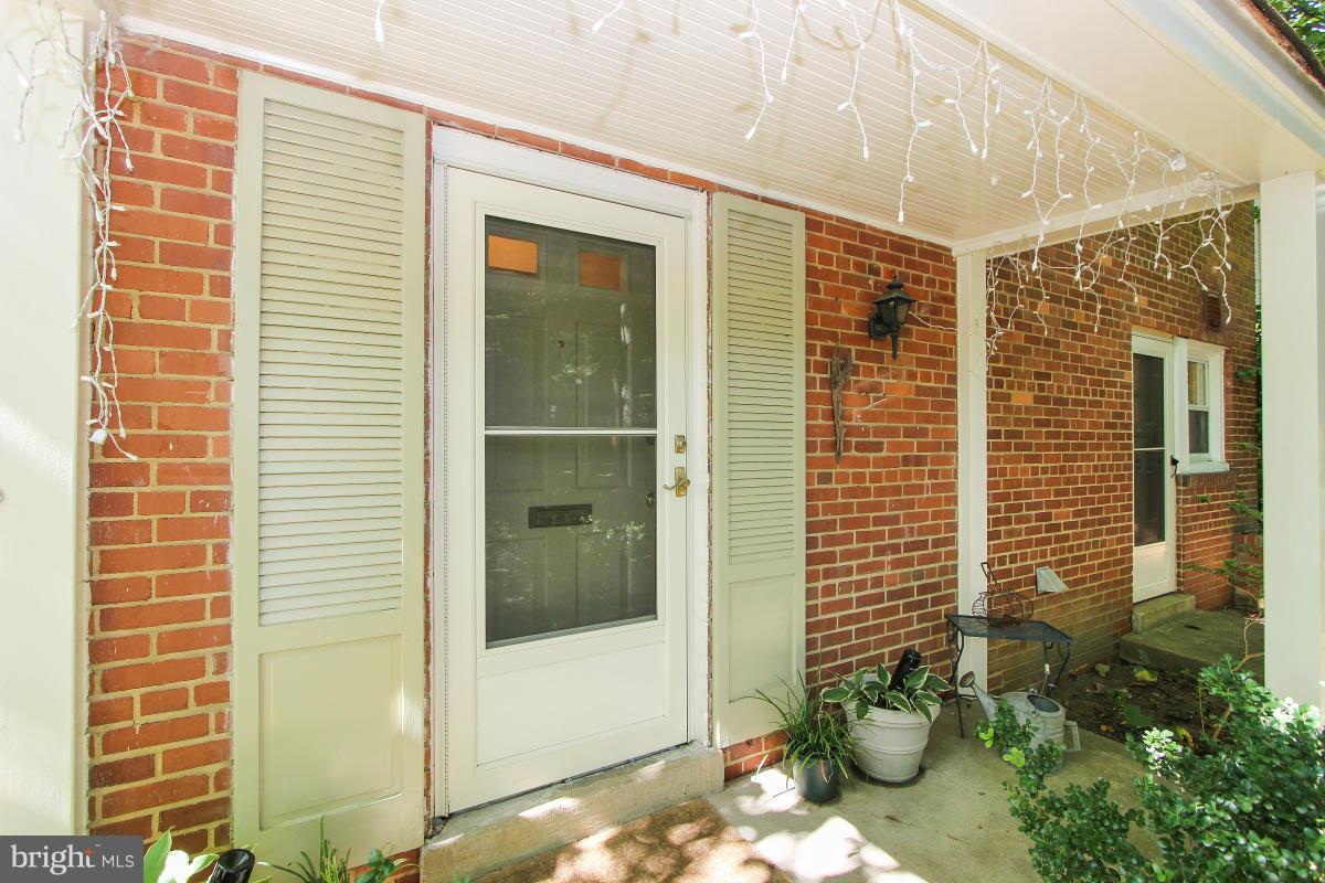 8636 Geren Road, Unit 141 Silver Spring, MD 20901 - Photo 4 of 26 Exterior (Front)