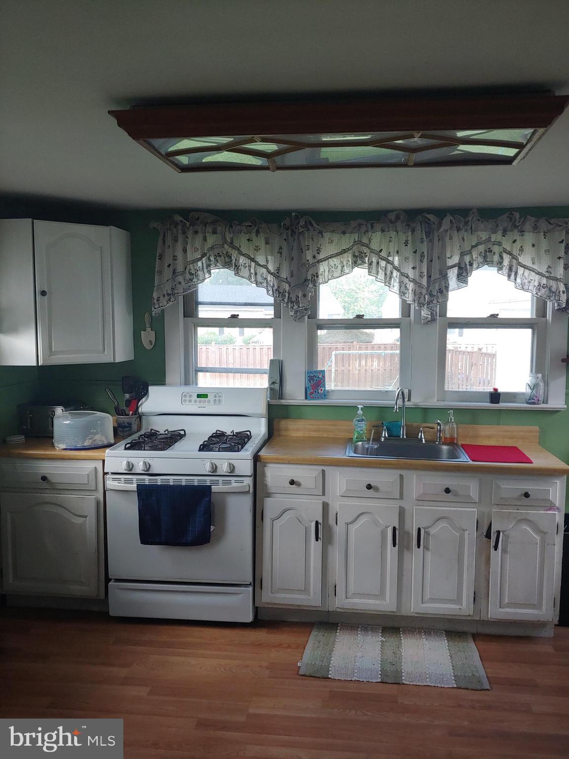 239 South Forklanding Road Maple Shade, NJ 08052 - Photo 13 of 25