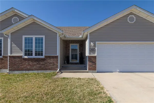 $370,000 | 405 Villa Drive, Pittsburg, KS 66762