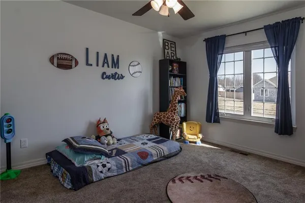 $370,000 | 405 Villa Drive, Pittsburg, KS 66762