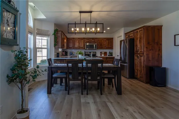 $370,000 | 405 Villa Drive, Pittsburg, KS 66762