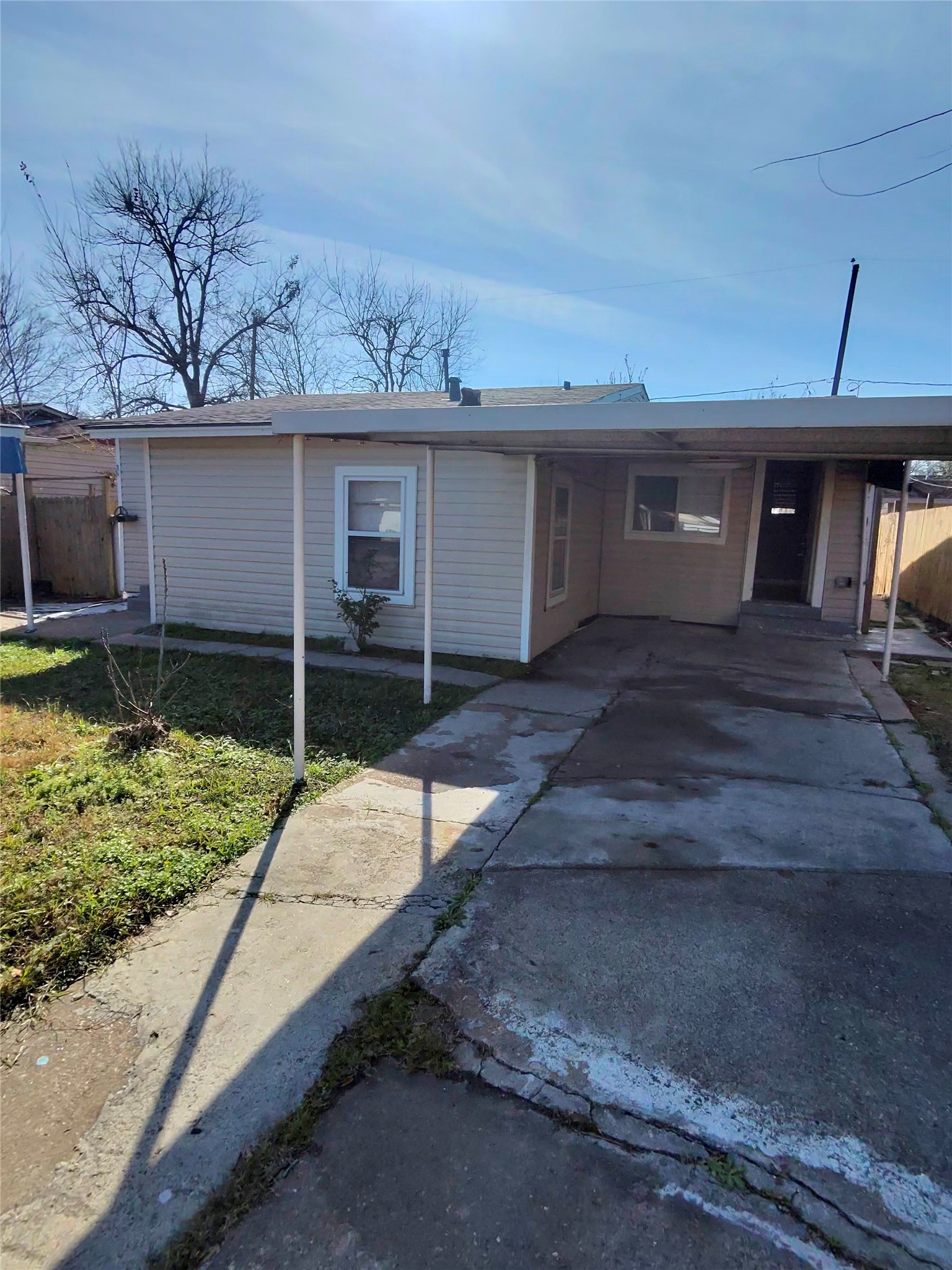 10614 Chadwick Street Houston, TX 77029 - Photo 2 of 13
