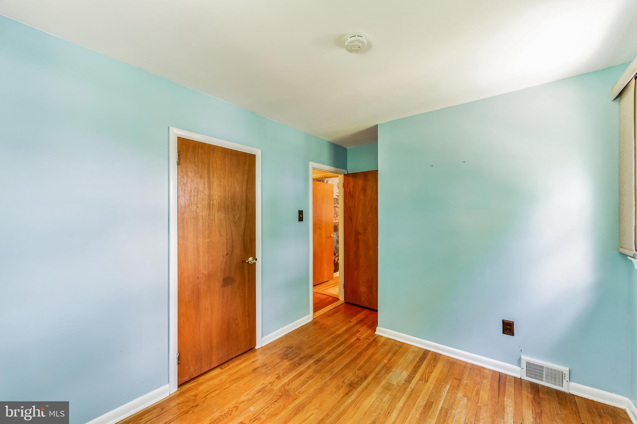 112 Lakeview Drive Exton, PA 19341 - Photo 22 of 33 Bedroom 4