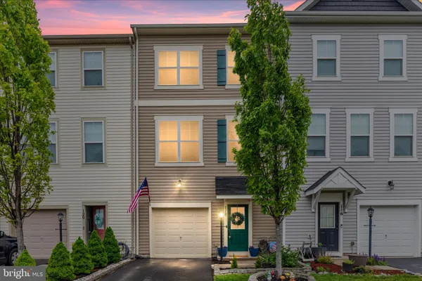 $374,900 | 118 Splendor Garden Way, Stephenson, VA 22656