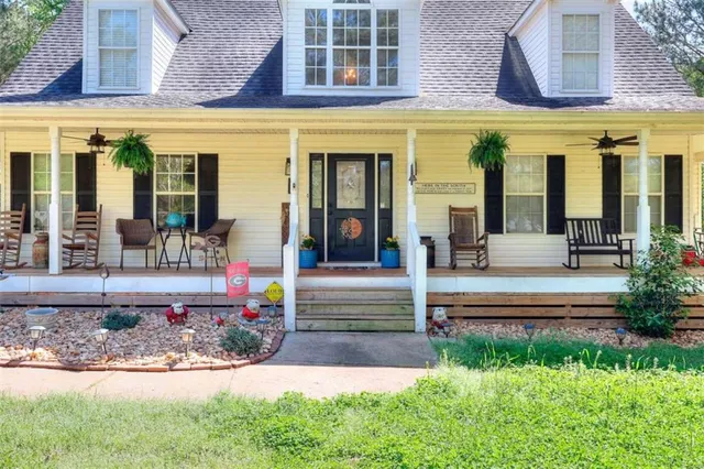 $579,000 | 377 Lakeview Drive, Newborn, GA 30056