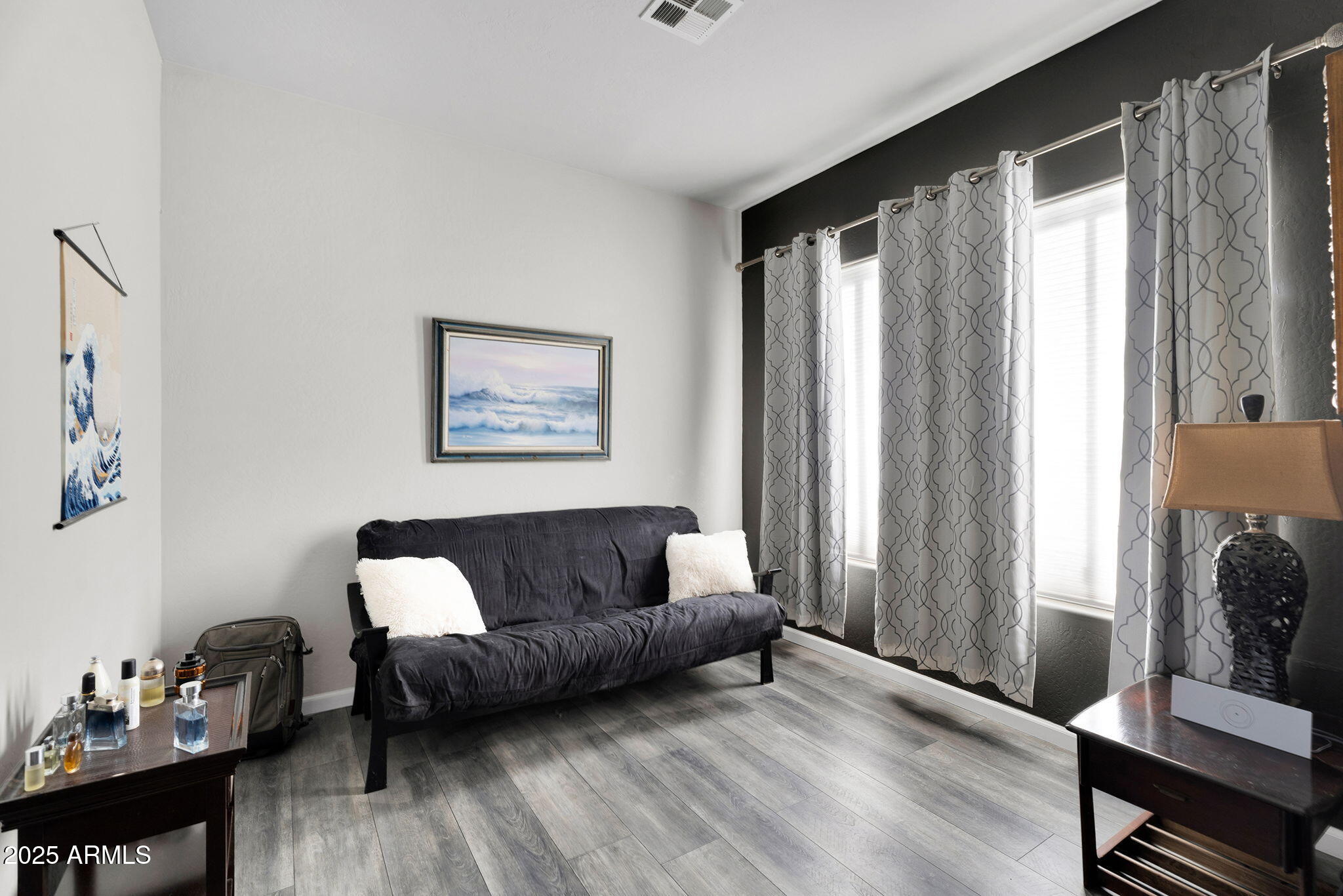 907 East Carlise Road Phoenix, AZ 85086 - Photo 26 of 70 a living room with furniture and a window