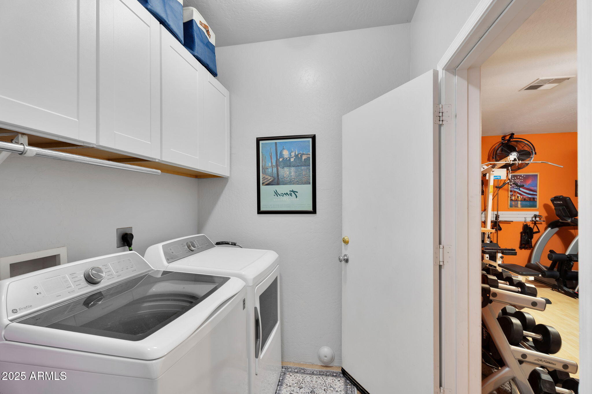 907 East Carlise Road Phoenix, AZ 85086 - Photo 35 of 70 39-web-or-mls-907 E Carlise Rd-37