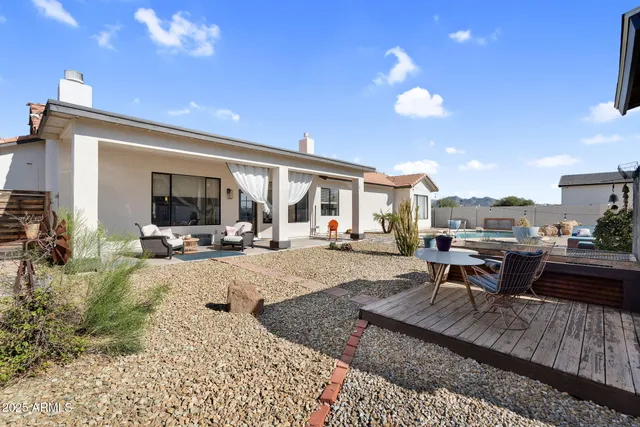 a view of a house with a garage