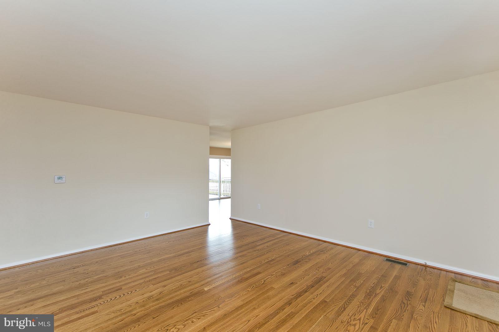 312 Russelcroft Road Winchester, VA 22601 - Photo 11 of 30 Living Room