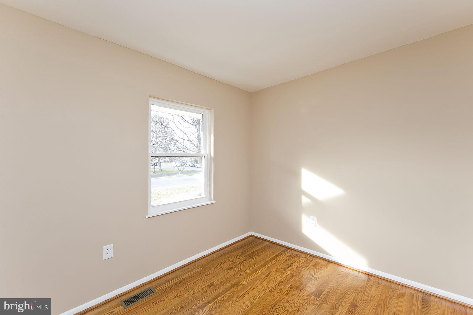 312 Russelcroft Road Winchester, VA 22601 - Photo 21 of 30 2nd Bedroom w/hardwood floors