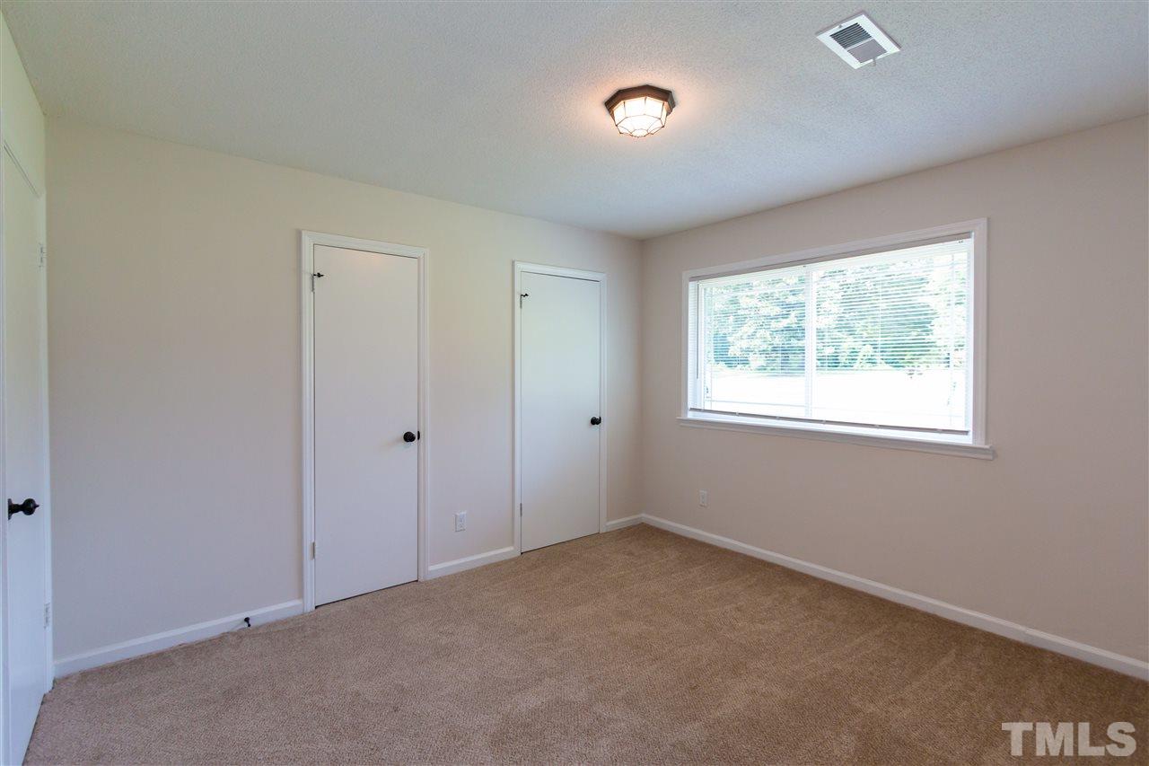 4028 Redwood Road Durham, NC 27704 - Photo 17 of 25