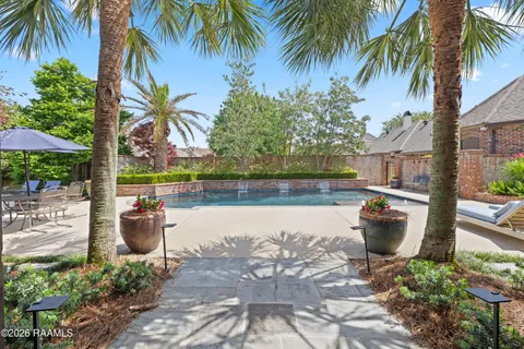 $995,000 | 115 Flagstone Court, Lafayette, LA 70503