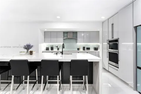 $2,695,000 | 400 Southwest 24th Road, Miami, FL 33129