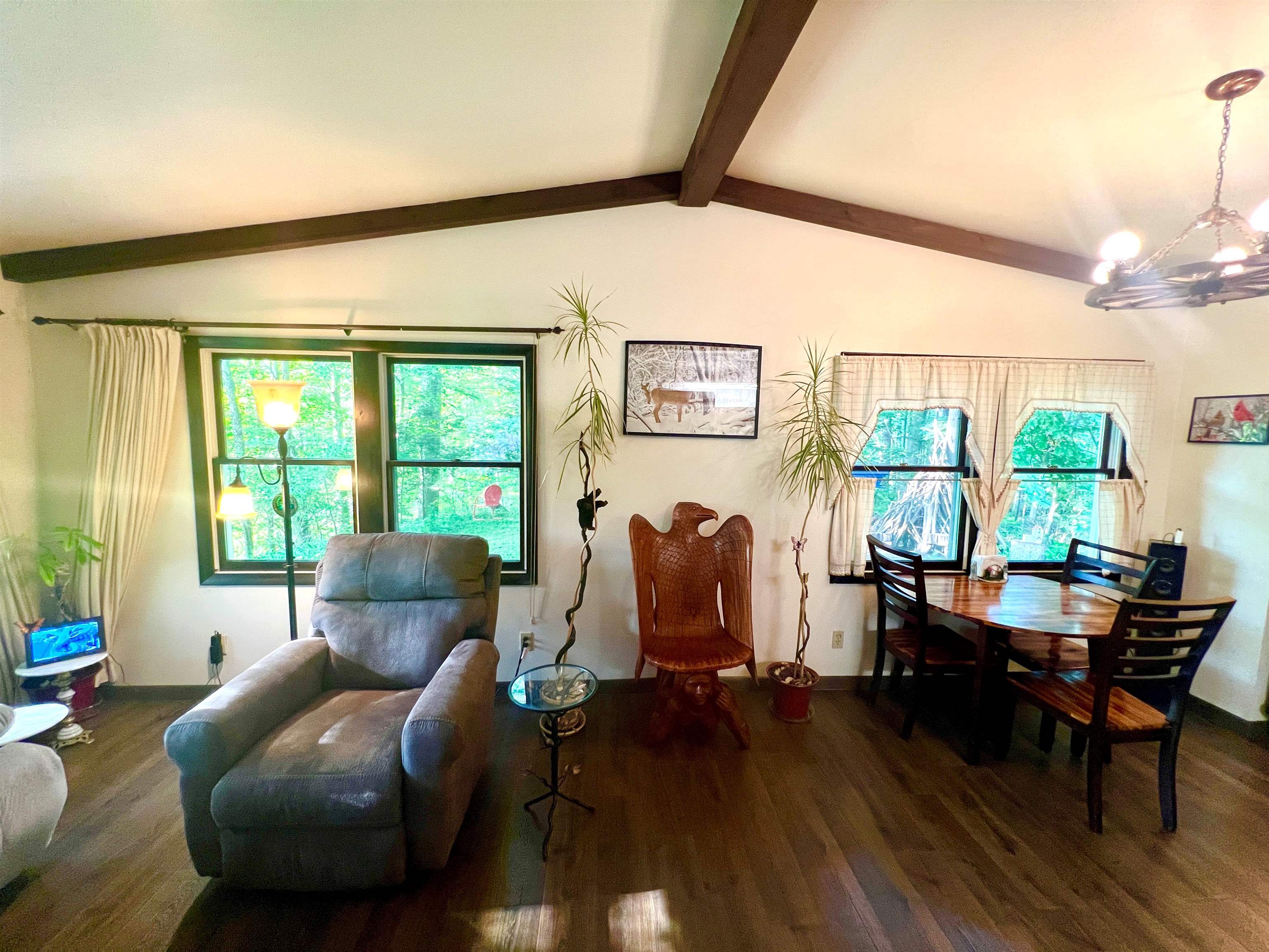 429 South Geneva Road Shepherd, MI 48883 - Photo 8 of 40 1948930-0492aae8-4bae-46cc-b4cc-678cd98b74df.JPG