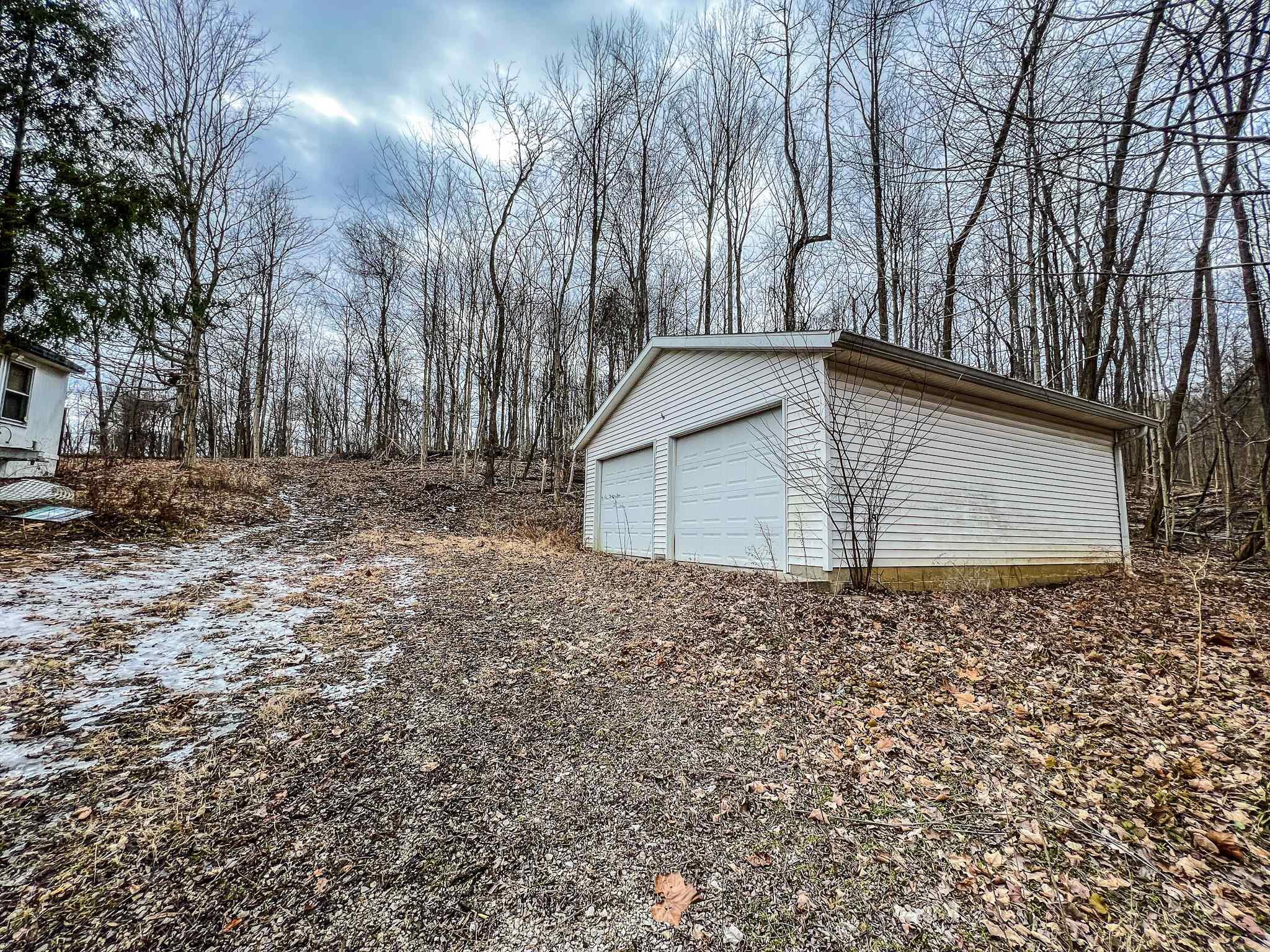 3079 North Louden Road Bloomington, IN 47404 - Photo 5 of 20